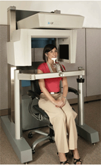 Fig. 5 Aparato I-CAT (sistema de imagen dental cone-beam 3D)